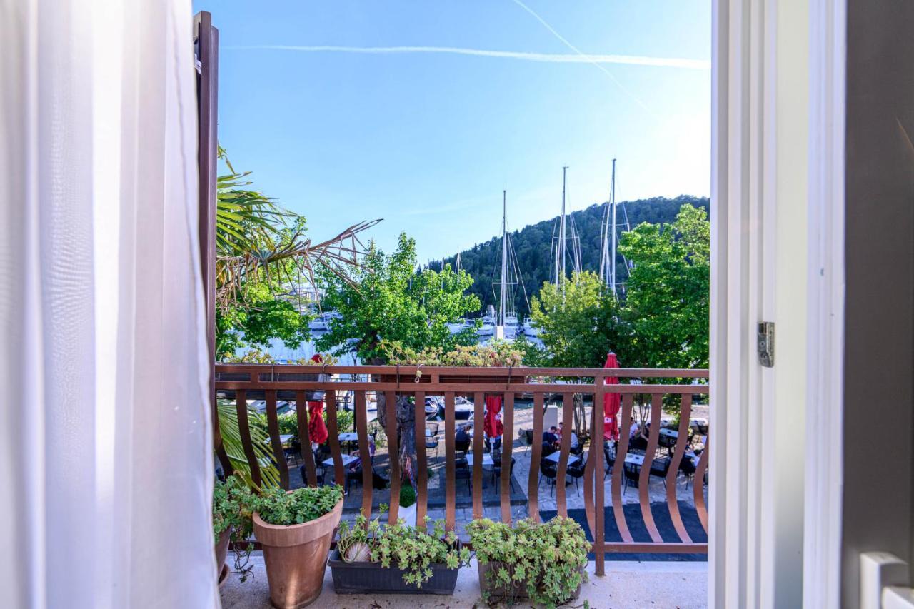 Wine Garden Rooms スクラーディン エクステリア 写真