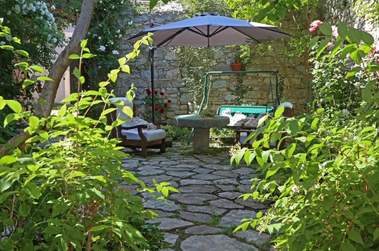 Wine Garden Rooms スクラーディン エクステリア 写真